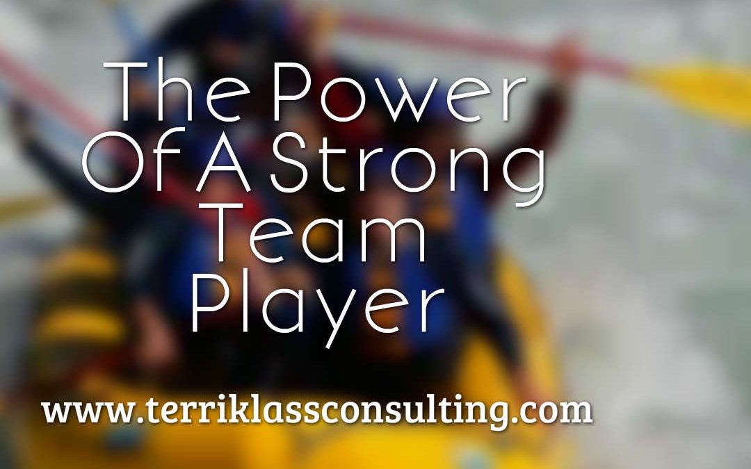 Do Leaders Need To Be Strong Team Players?